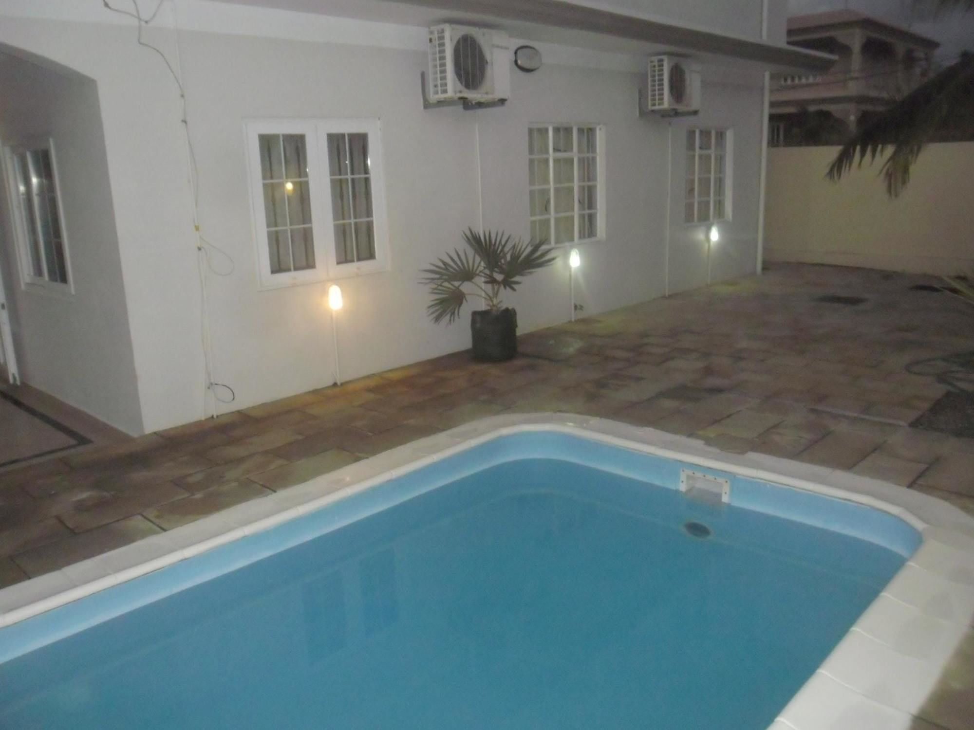 Villa With 6 Bedrooms In Pereybere, With Wonderful Mountain View, Priv 格兰贝伊 外观 照片